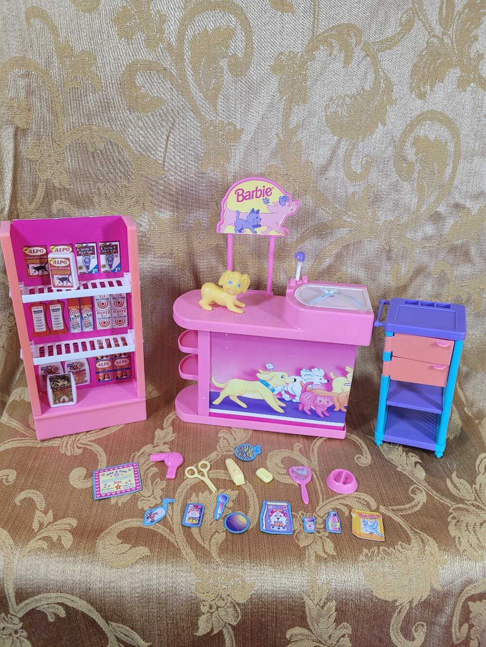 1994 Mattel Barbie So Much To Do Pretty Pet Parlor 12" Doll Playset
